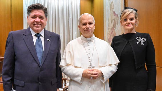 Pritzker meets Pope Leo XIV during visit to Vatican