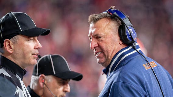 Wisconsin upsets the reeling No. 21 Illini in another disappointing 2025 twist