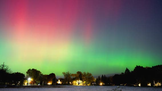 Northern lights dazzle over Chicagoland and across Illinois: PHOTOS