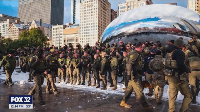 Border Patrol agents turn Chicago's 'Bean' into photo op amid immigration tensions: report