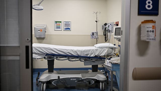 ‘Right to die’ bill passed by Illinois lawmakers, awaits Pritzker’s signature