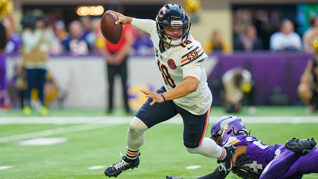 Grading the Chicago Bears in their walk-off win over the Minnesota Vikings