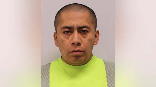 Suburban Chicago man charged with robbing grocery store at gunpoint