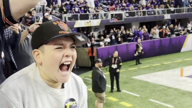 VIDEO: Chicago boy battling cancer reacts to Bears' last-second win against Vikings