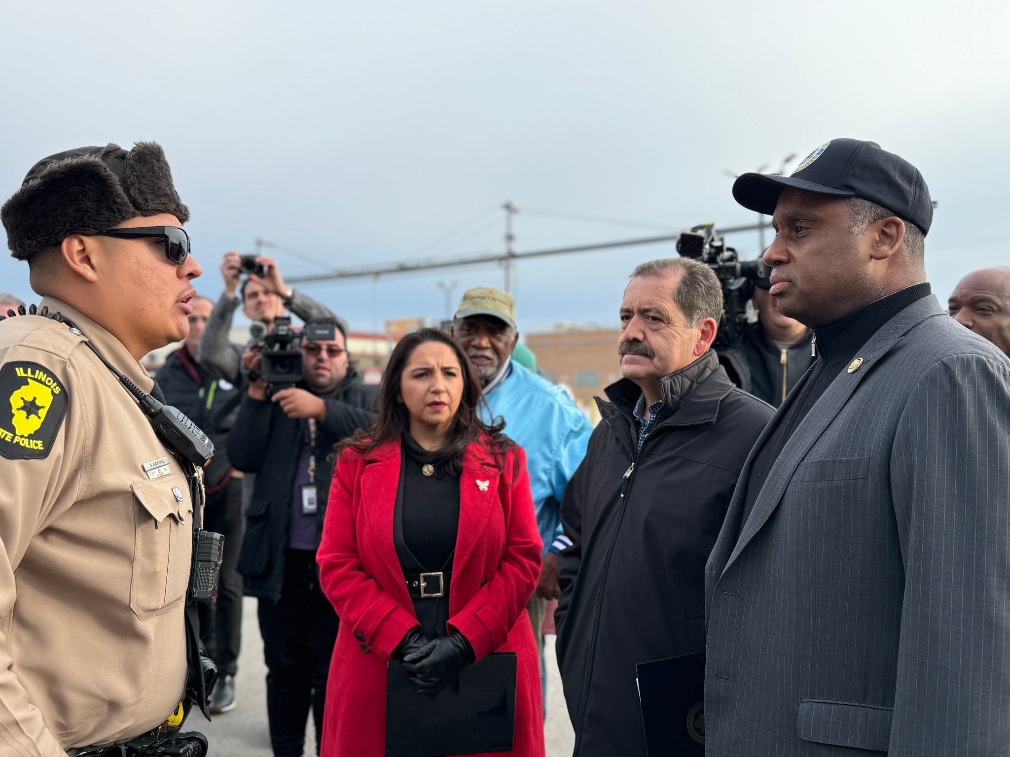 Illinois members of Congress are latest to tour immigration facilities after judge’s ruling