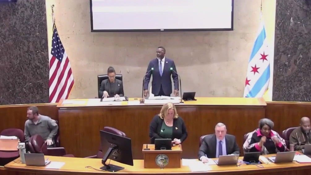 Chicago mayor, council remain deadlocked on budget as shutdown threat looms
