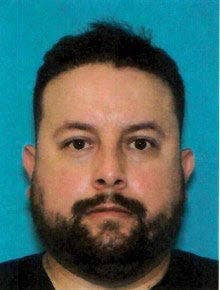 Immigration officer sexually assaulted, robbed women in Chicago suburbs, feds say