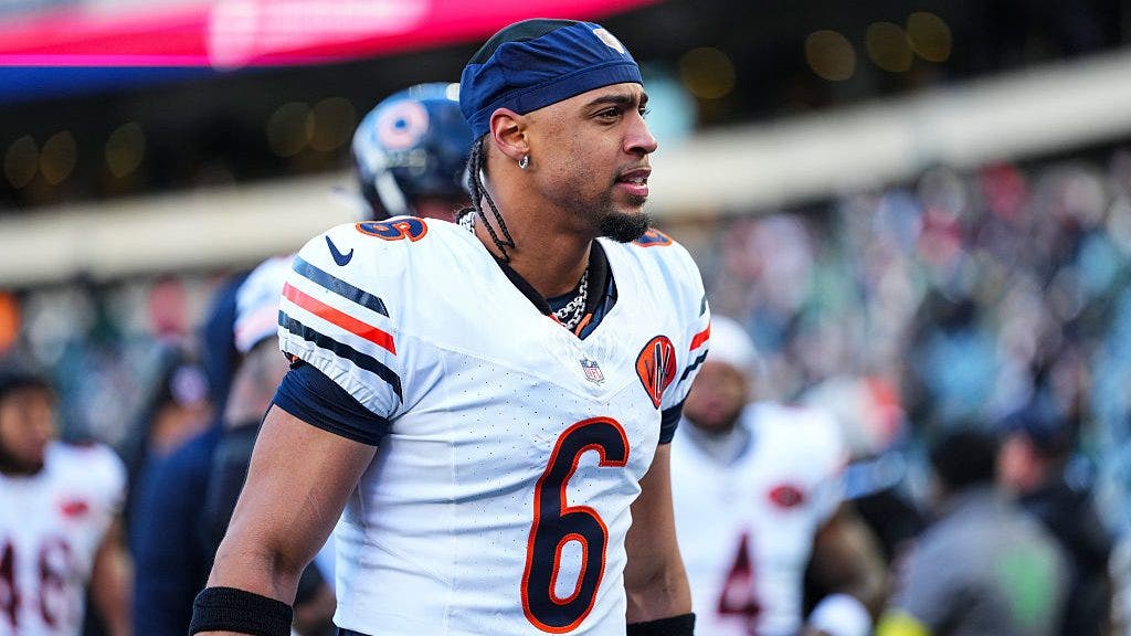 Chicago Bears place Kyler Gordon on injured reserve, sidelining him for the rest of the regular season