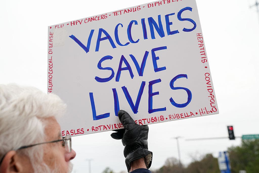 Illinois hepatitis B vaccine guidance remains unchanged, state’s top doctor says