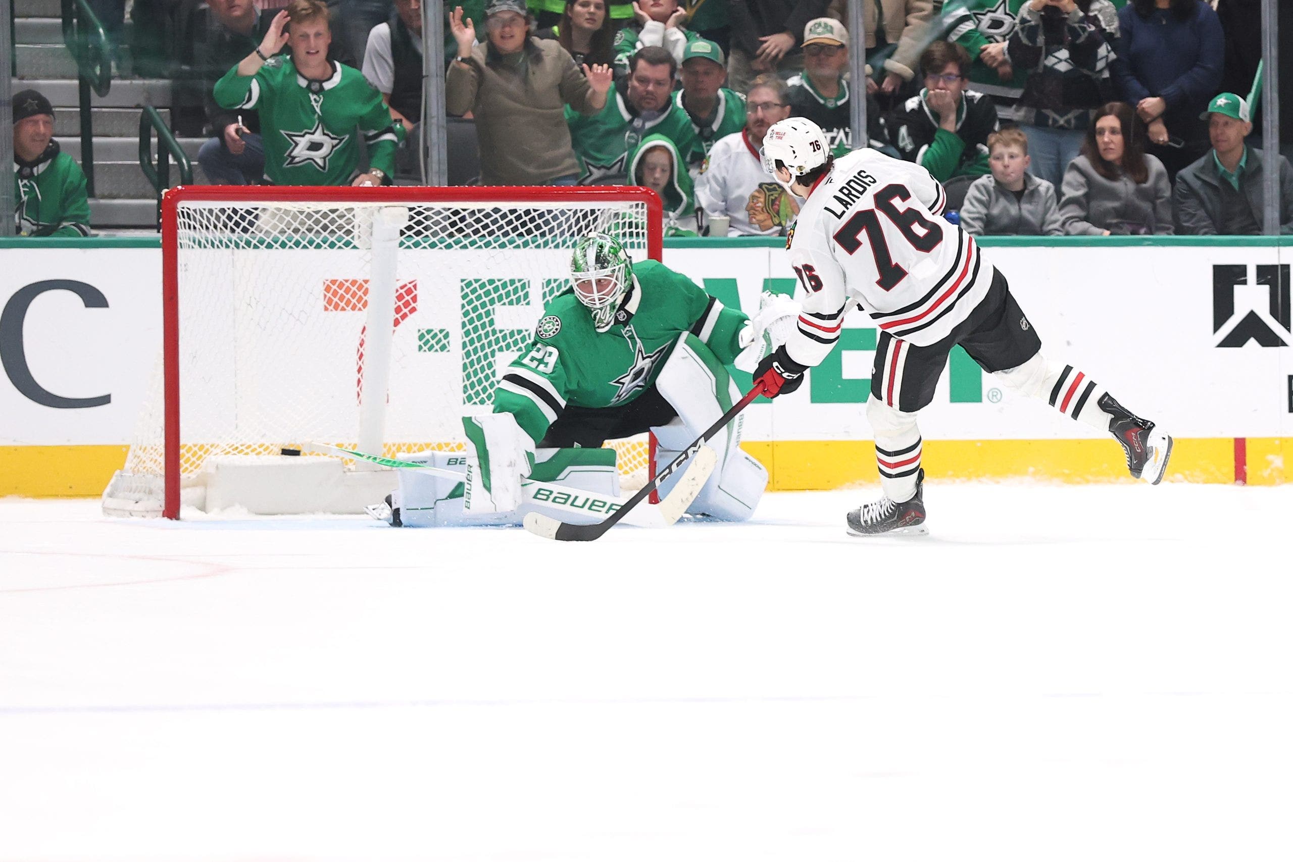 NHL-worst Blackhawks snap 6-game skid with a 4-3, shootout victory over the Stars