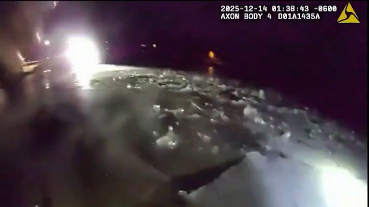 Three rescued after car crashes into frozen Glendale Heights pond: police