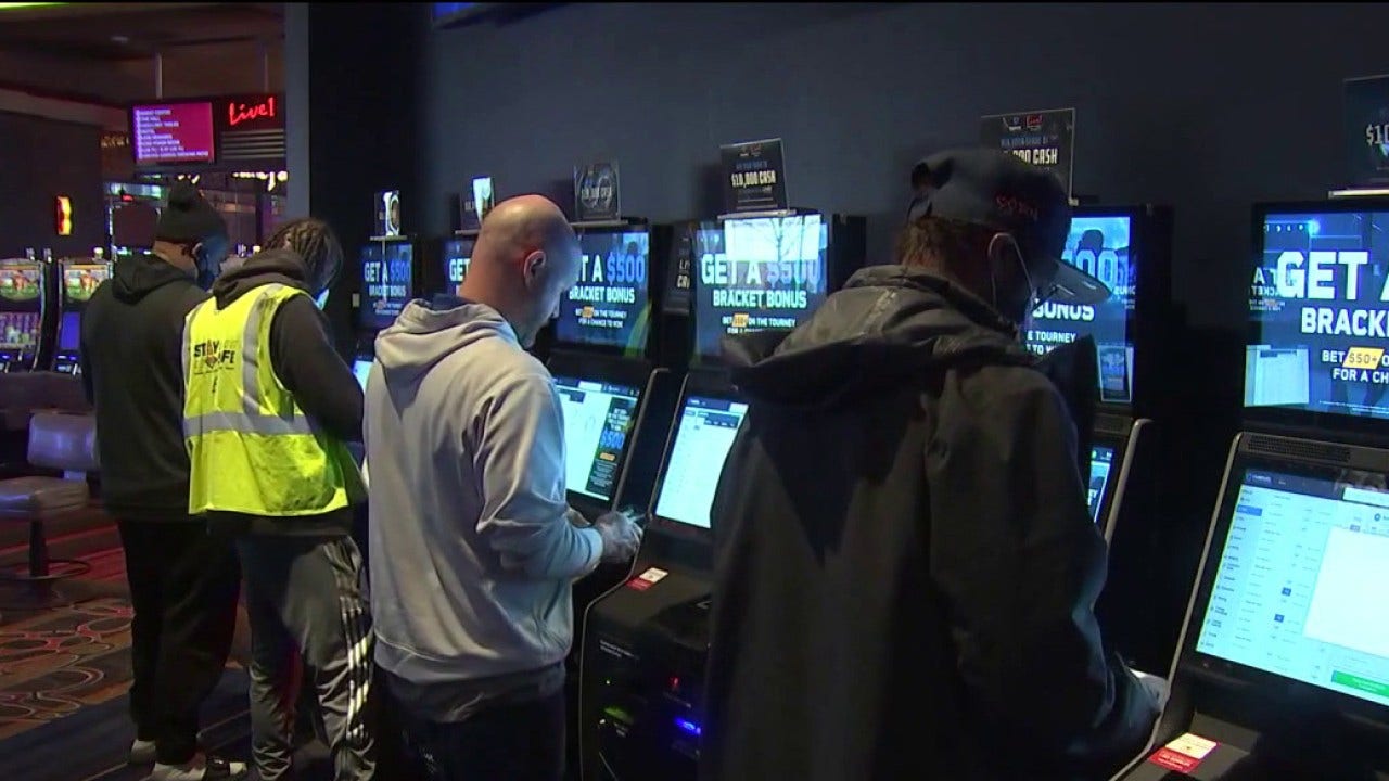 Sports betting group sues Chicago over new tax on sports wagers