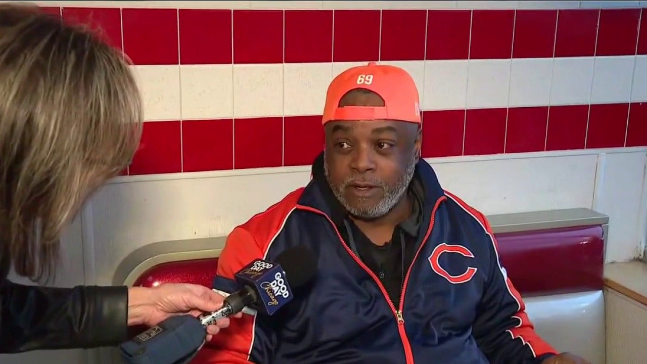 Bears fans react to playoff clinch: 'First time cheering for Aaron Rodgers'