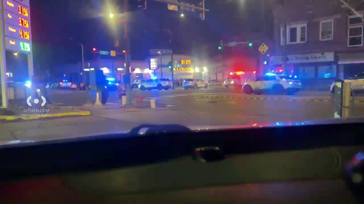 Man killed, 3 others wounded in Chicago Christmas Eve shooting