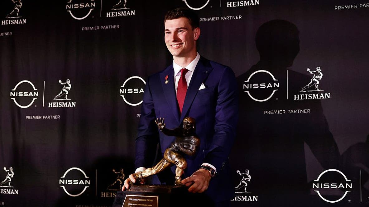 Indiana QB Fernando Mendoza continues dream season, wins 2025 Heisman Trophy