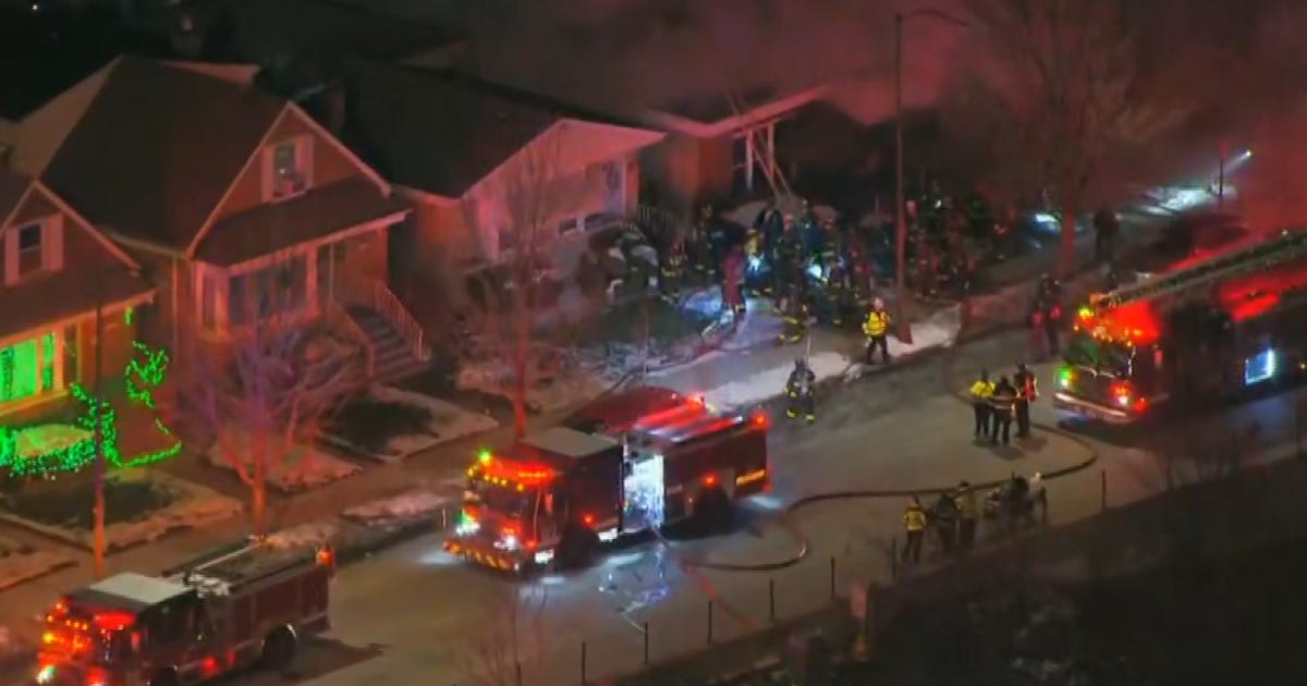 Despite mayday call, no injuries in major house fire on Chicago’s South ...