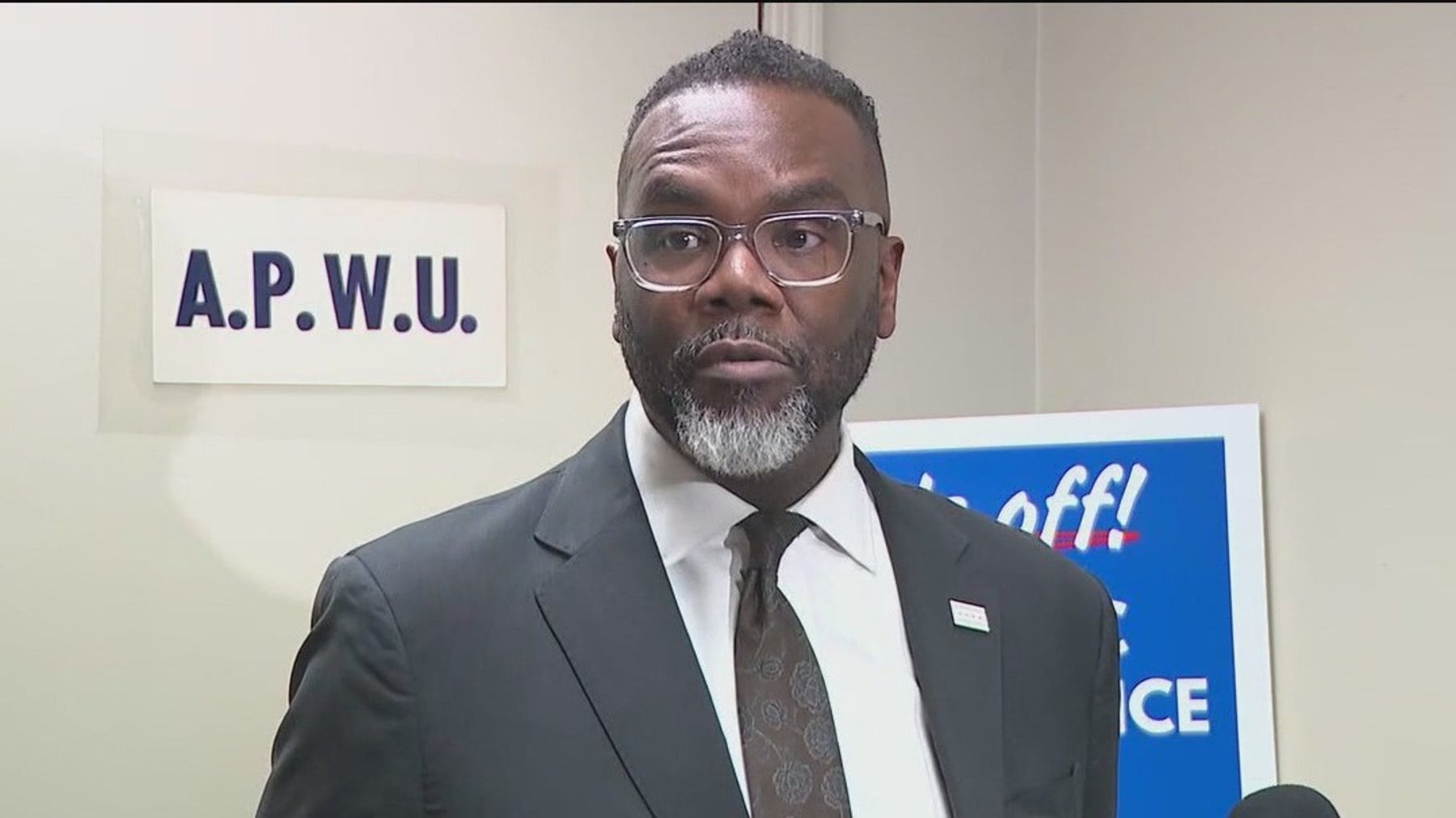 Mayor Johnson dismisses rival budget plan ahead of year-end vote