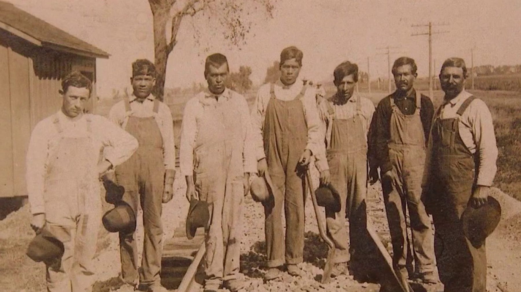 'Rails and Roots' shows how Mexican railroad workers built Chicago