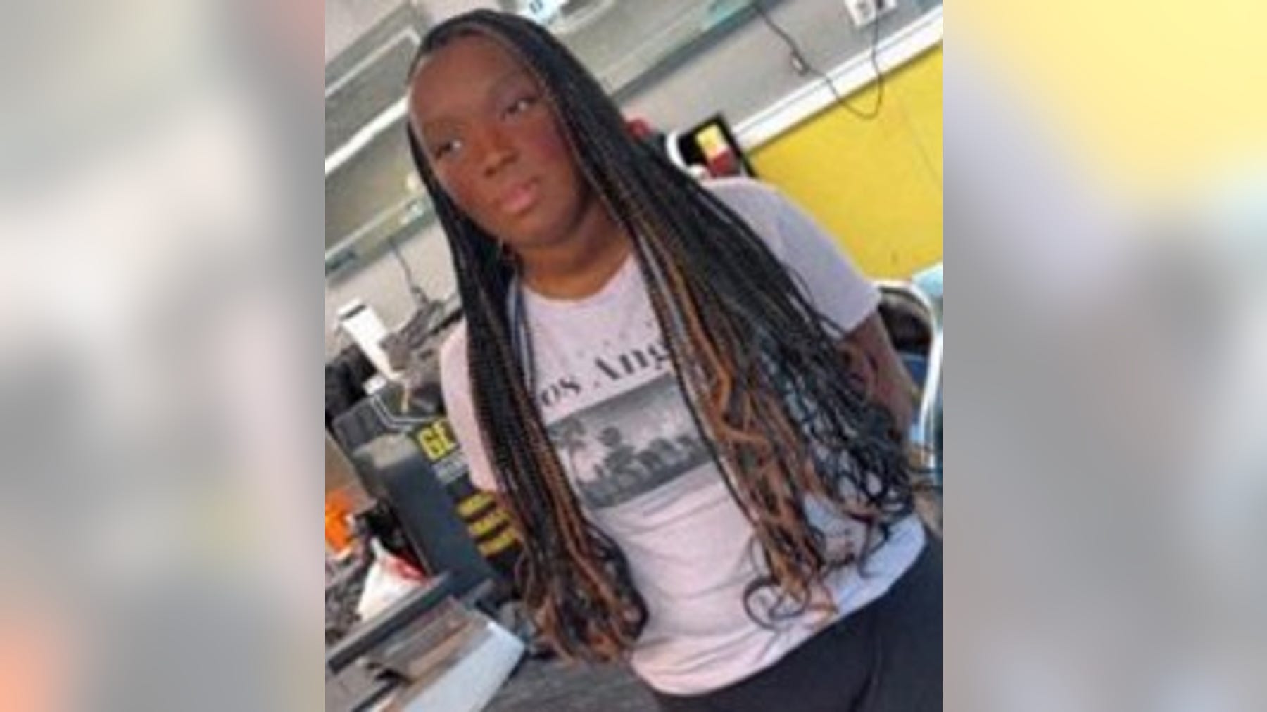 Nyveia Lofton: Missing 15-year-old girl last seen on Chicago's West Side