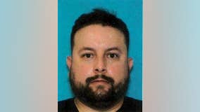 Immigration officer sexually assaulted, robbed women in Chicago suburbs, feds say