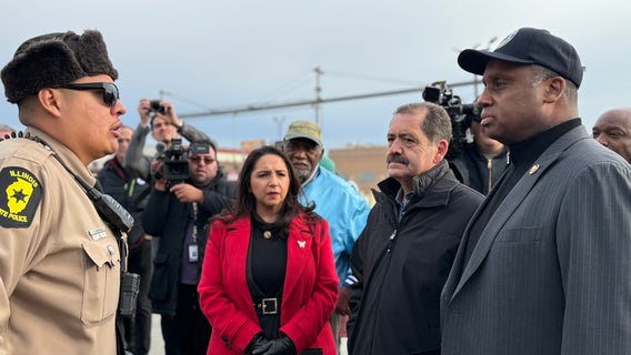 Illinois members of Congress are latest to tour immigration facilities after judge’s ruling