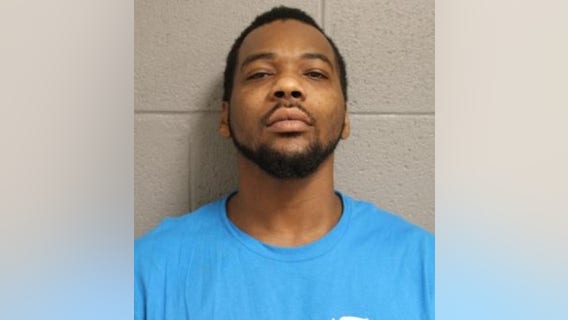 Illinois man arrested after seven-hour standoff in Chicago suburb, police say