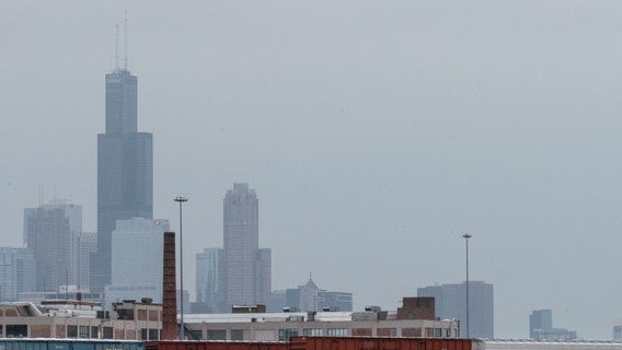 Chicago weather: Cloudy, mild stretch continues before colder air moves