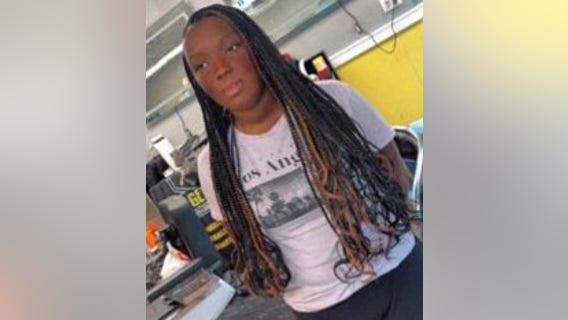 Nyveia Lofton: Missing 15-year-old girl last seen on Chicago's West Side