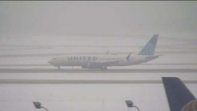 Long delays, cancellations hit Chicago airports amid second snowstorm