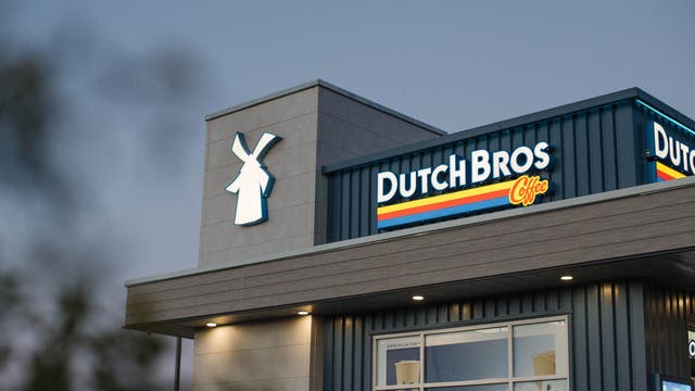 Dutch Bros coffee opens second Illinois location
