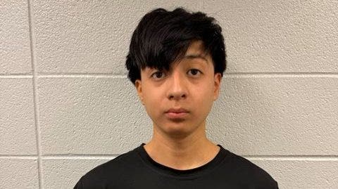 Suburban Chicago man faces child porn charges