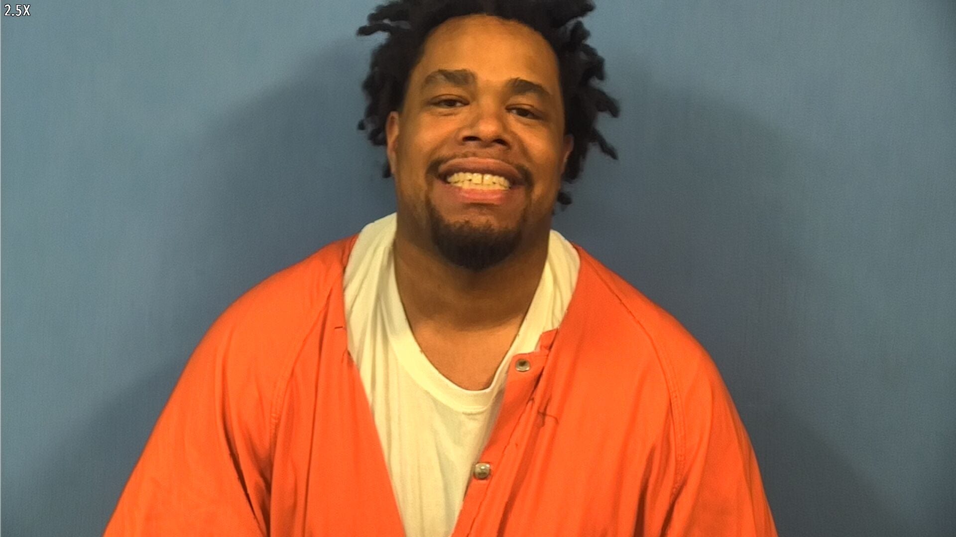 Man accused of beating 69-year-old man, attempting multiple carjackings at Aurora hotel: officials