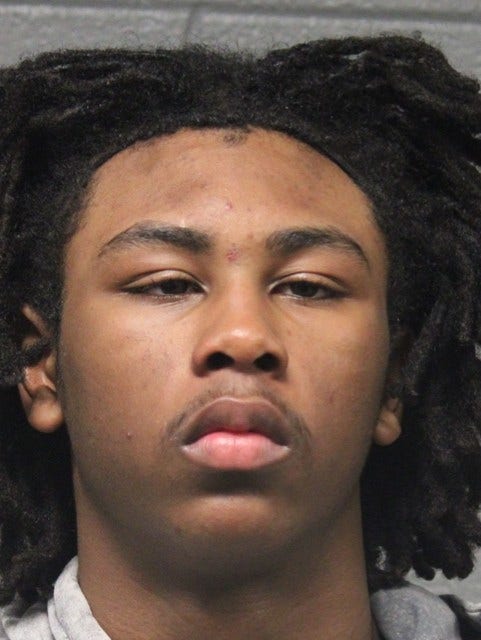 Suburban Chicago man charged in violent CTA robbery