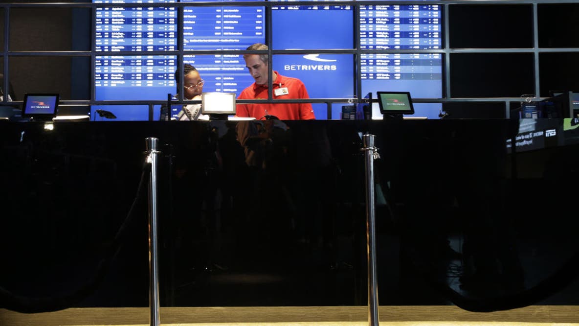 Illinois sees fewer in-person sports bets since start of new tax, data shows