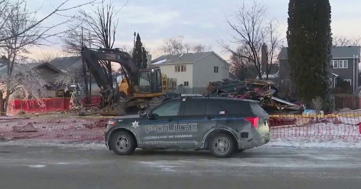 Two found dead after house explosion in Chicago suburb | FOX 32 Chicago