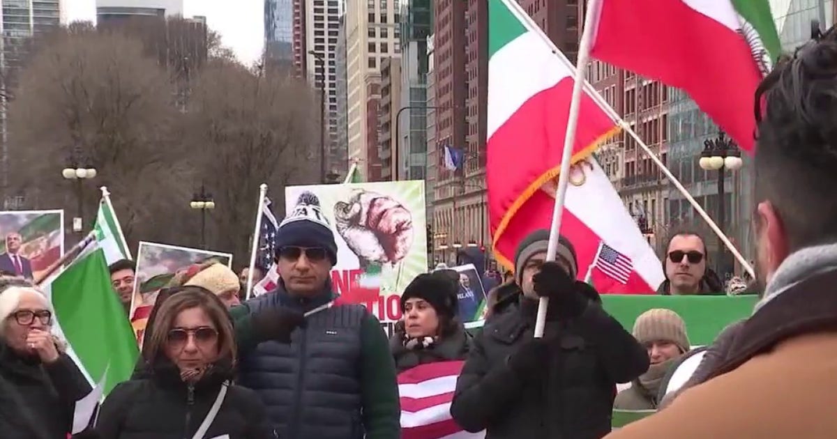Chicago demonstrators rally in solidarity with Iranian protesters