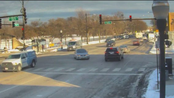 Suburban woman cleared after plate-reading error leads to wrong red-light citation