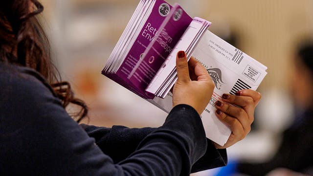 Supreme Court revives Illinois congressman's challenge to late-arriving mail ballot law