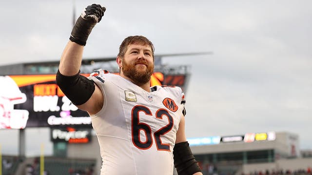Chicago Bears guard Joe Thuney wins NFL's inaugural Protector of the Year Award