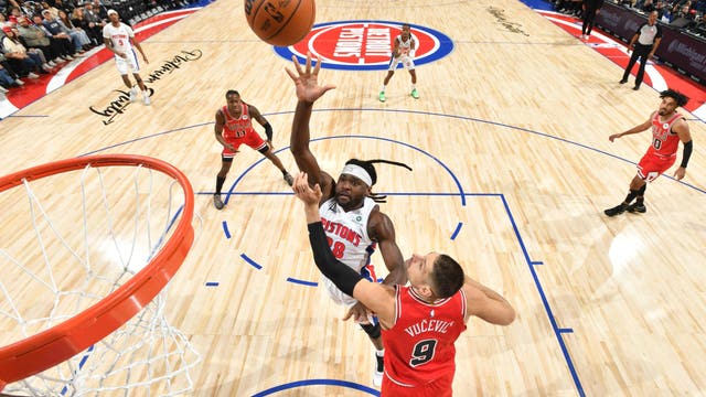Stewart scores career-high 31 points to lead short-handed Pistons past Bulls, 108-93