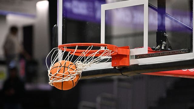 No. 13 Illinois beats Minnesota 77-67, Ivisic scores 18 points, Wagler drops 17