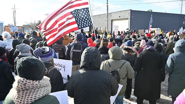 ‘No Kings’ protest near Chicago-area ICE facility