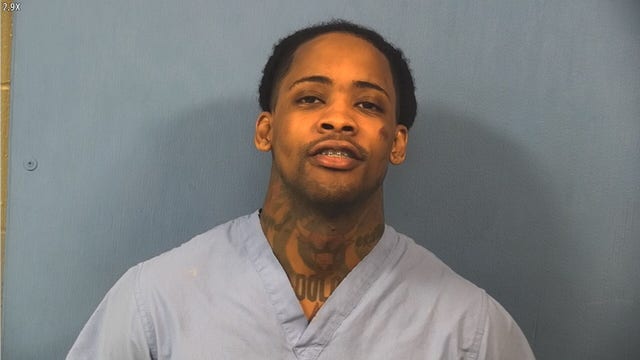 Suburban Chicago felon held in custody after loaded gun found during traffic stop, prosecutors say