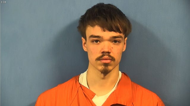 Suburban Chicago man charged in killing of pregnant mom in critical condition after jail incident