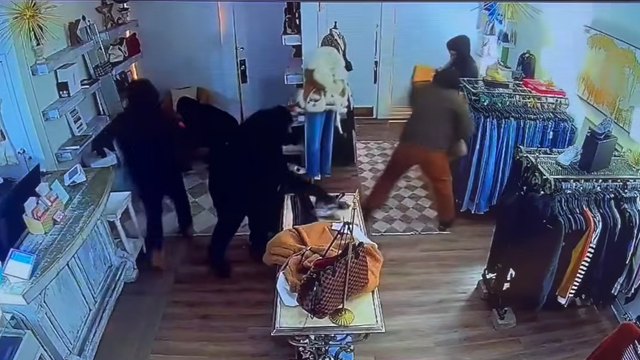 Four arrested after burglary interrupted in downtown Hinsdale: police