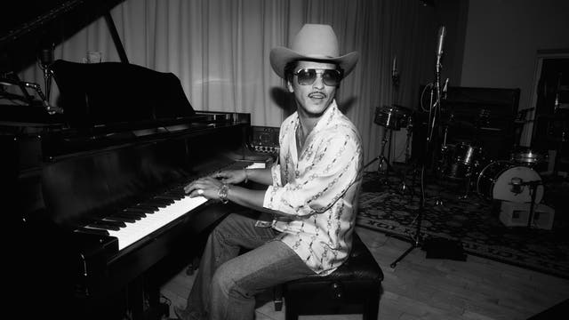 Bruno Mars announces 2026 stadium tour, with Chicago stop