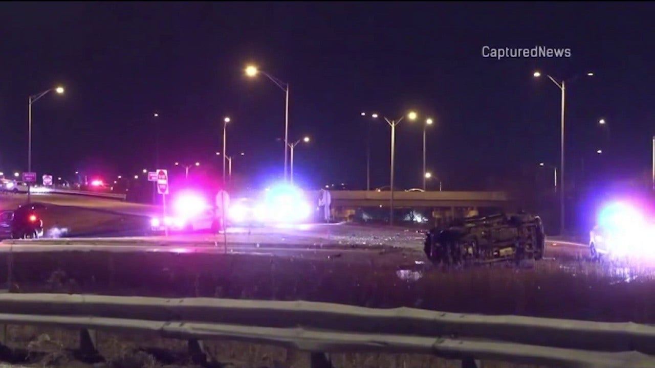 Bishop Ford crash: Two killed, three hurt in early morning Chicago rollover
