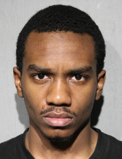 Chicago teen shot, injured man, 46, on South Side, police say