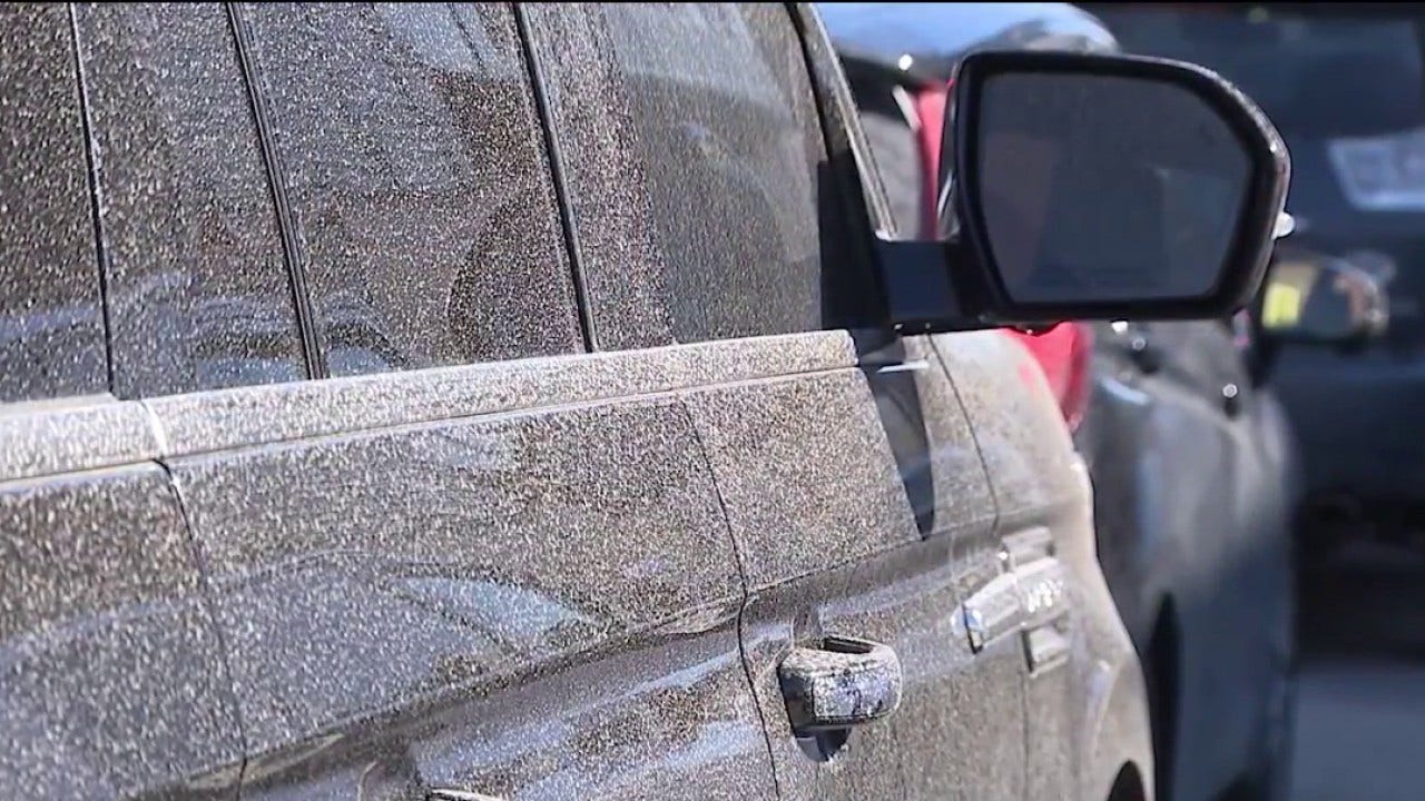 Wildfire smoke, rain leave cars coated in dust across Chicagoland