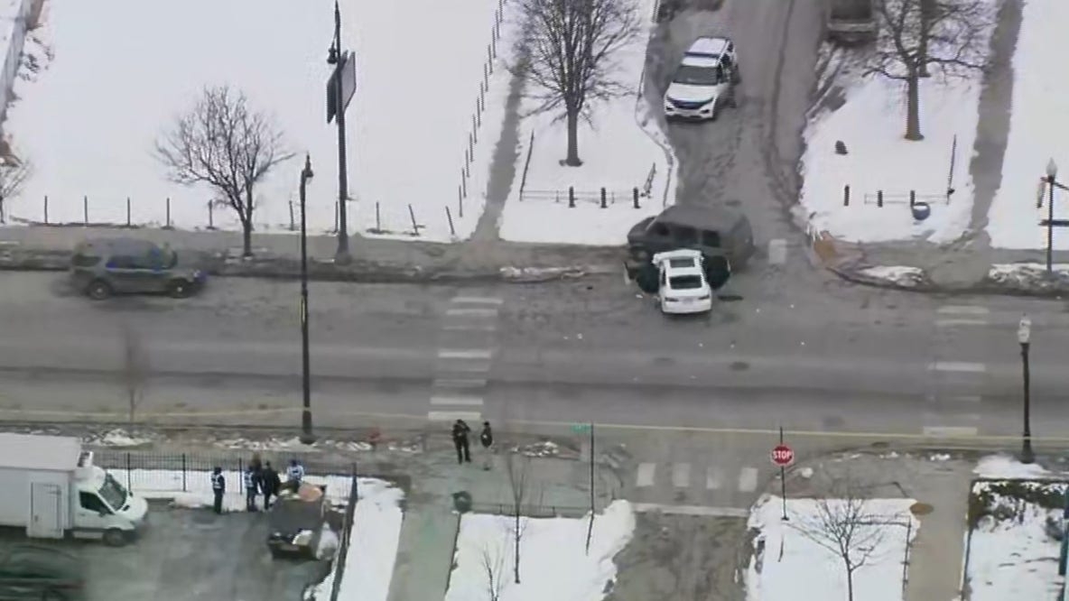 2 shot inside vehicle near Chicago's St. Sabina Parish, one critically hurt: police